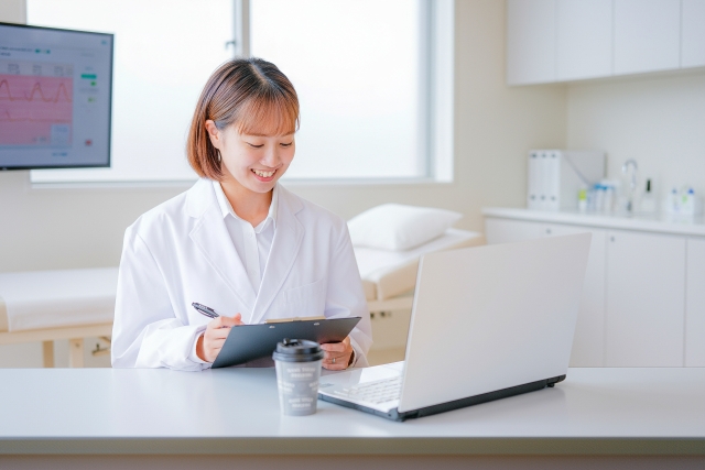 残業が多くプライベートの時間を確保したいと思い転職を決意。